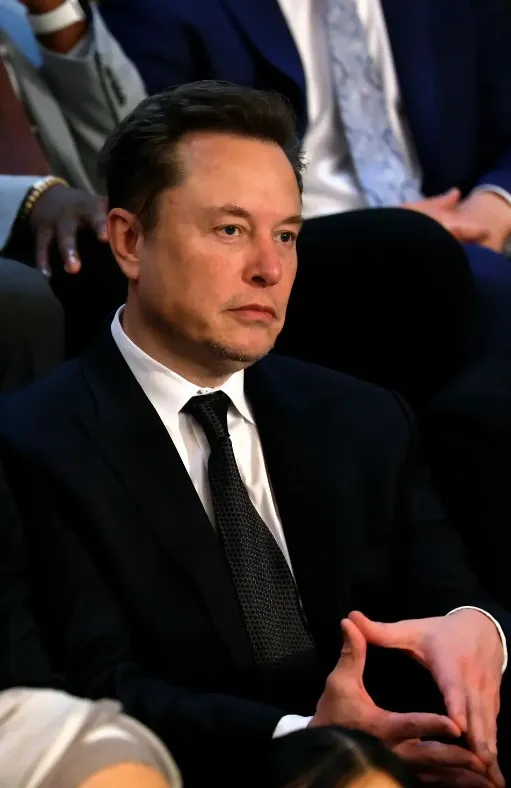 elon musk’s trans daughter vivian slams fathers woke-mind virus claims 1146