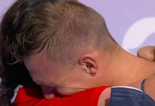 american swimmer breaks down in tears after disappointing olympics night 1815