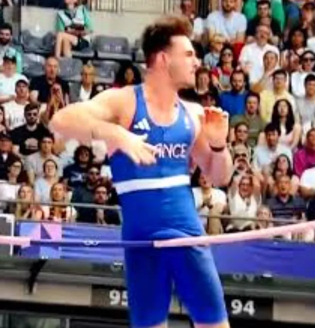 Olympic Pole Vaulter Anthony Ammirati Fails The Height After Unexpected   Olympic Pole Vaulter Anthony Ammirati Fails The Height After Unexpected Bod  U29  0 57226200 1722830349 