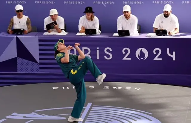 breakdancer-raygun-faces-criticism-after-challenging-performance-at-paris- 2311
