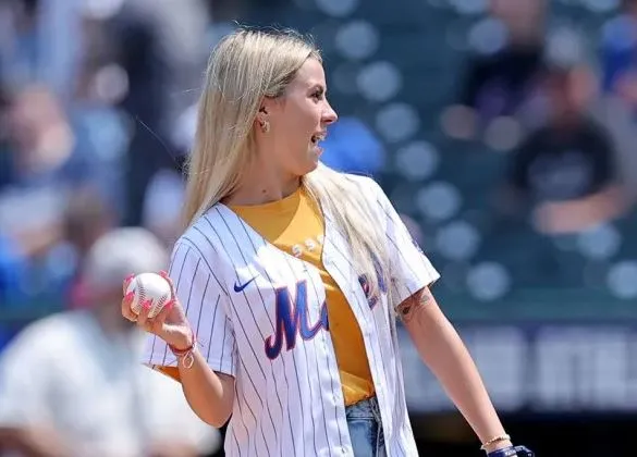 haliey welch responds to backlash after throwing first pitch at mets game 2816