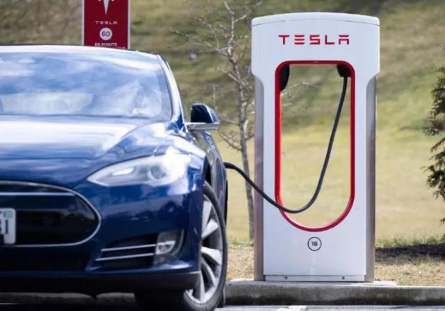 tesaler owner forced to stop six times one day to charge their vehicle on c 3331