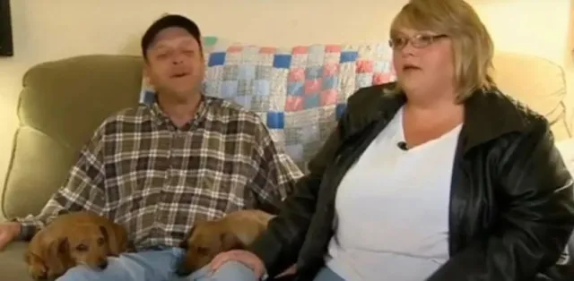 couple stunned by unexpected cash stash at mcdonalds 3777