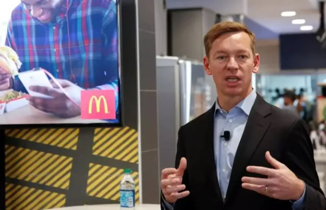 couple stunned by unexpected cash stash at mcdonalds 3775