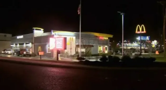 couple stunned by unexpected cash stash at mcdonalds 3774