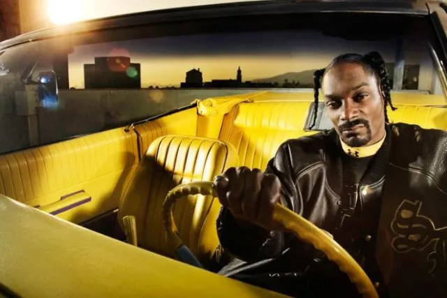 elon musk responds to snoop dogg’s tesla request 3903