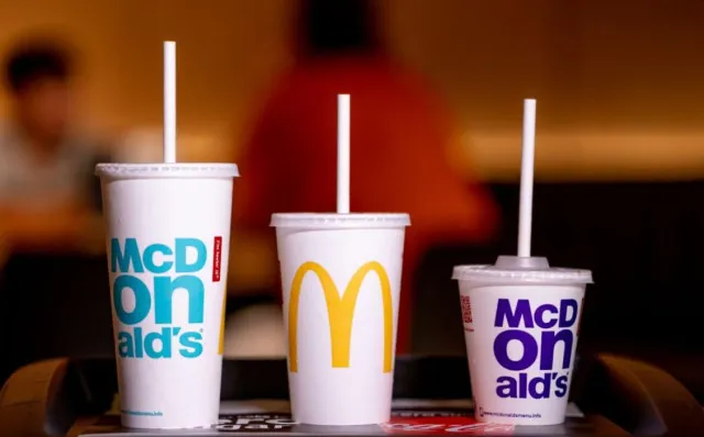 mcdonalds workers reveal secrets behind mystery buttons on drink lids 4560
