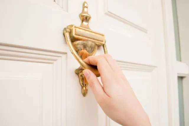 theyve been knocking on doors wrong their whole lives 4691