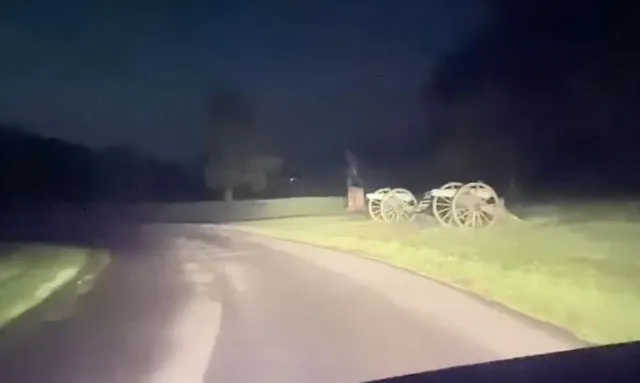 woman stunned after spotting ghost woman at graveyard 4766