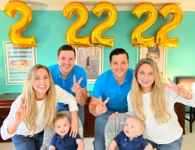 two sets of twins give birth to boys with brother-like genetics 5446