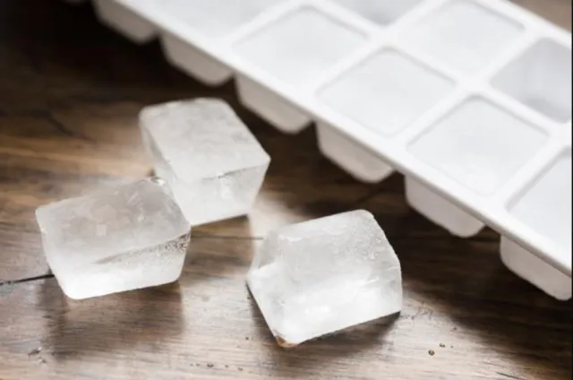 people baffled after learning how ice cubes are actually made 5823