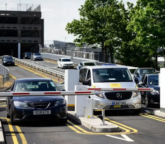 man baffled to find range rover written off after leaving it at airport m 6238