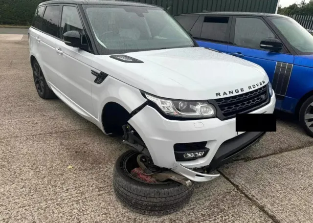 man baffled to find range rover written off after leaving it at airport m 6240