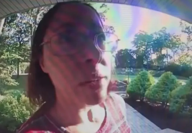 furious delivery driver walks off with customers food after an $8 tip disp 6538