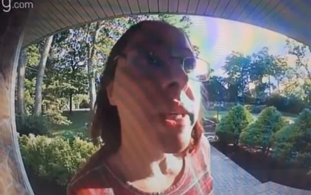 furious delivery driver walks off with customers food after an $8 tip disp 6533