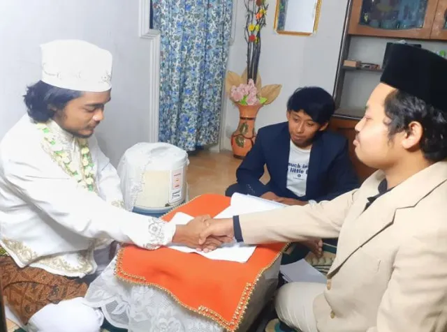 man marries rice cooker and divorces 4 days later 6529