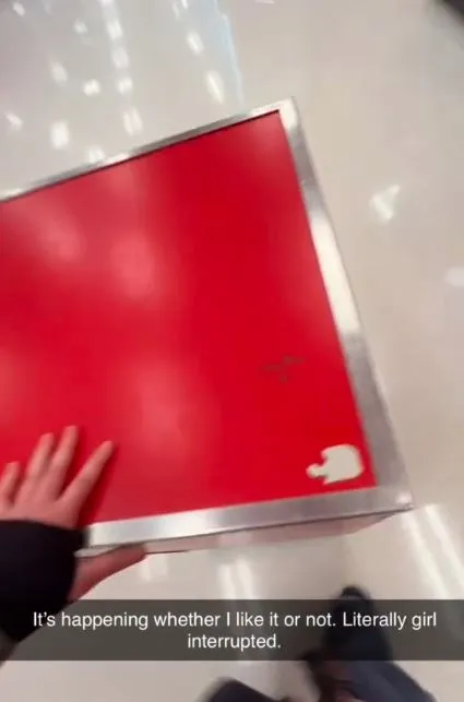 new target worker forced to close entire store alone after manager leaves 6588