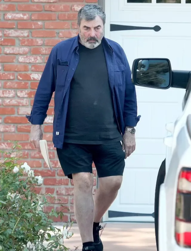 tom selleck spotted looking downcast and scruffy during career controversy 6678