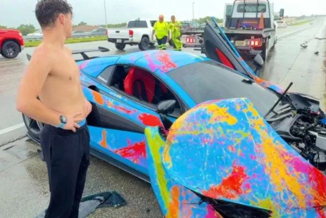 viewers call for jail time after streamer crashes mclaren during livestream 6658