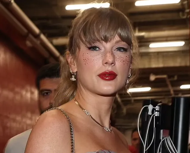 taylor swift addresses breakup rumors with travis kelce following a leaked 6719