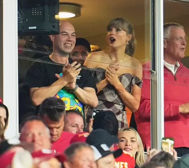 taylor swift addresses breakup rumors with travis kelce following a leaked 6720