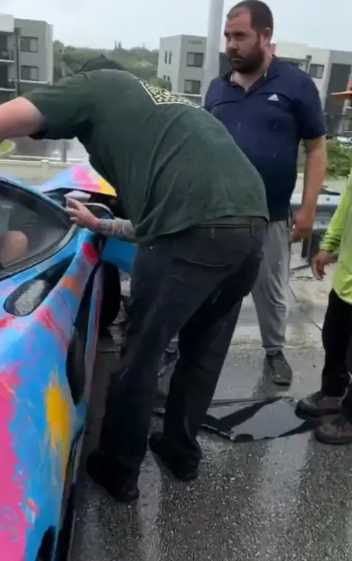 youtuber could face legal action after crashing mclaren during livestream 6699