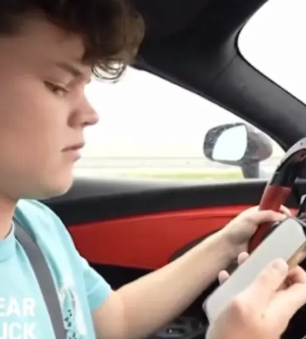 youtuber could face legal action after crashing mclaren during livestream 6701