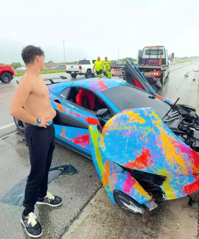 influencer shares aftermath of $196k mclaren crash while livestreamming 6813