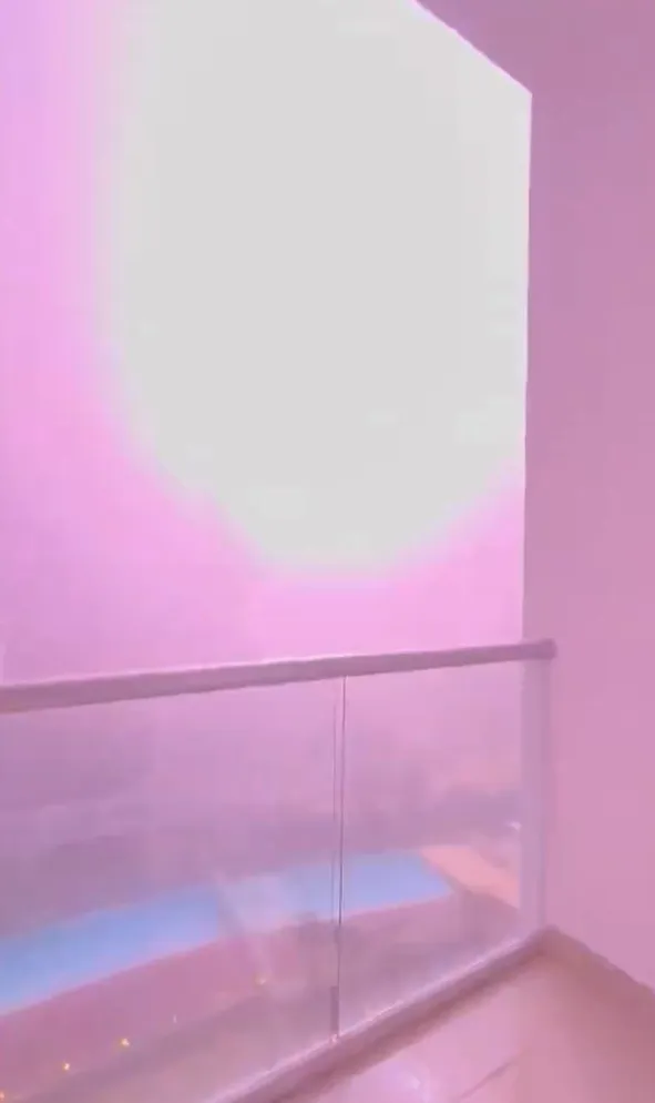 resident stunned after capturing terrifying lightning strikes as hurricane 6846