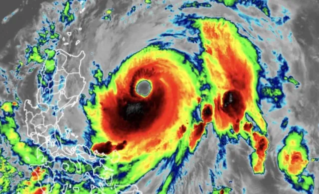 influencer refuses to evacuate despite hurricane milton threat 6865