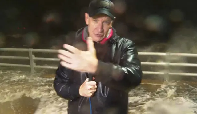 cnn host hit by flying debris during live hurricane milton coverage 6950