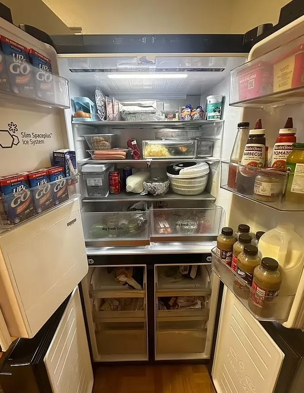 expert reveals why you should not store milk in the fridge door 7468