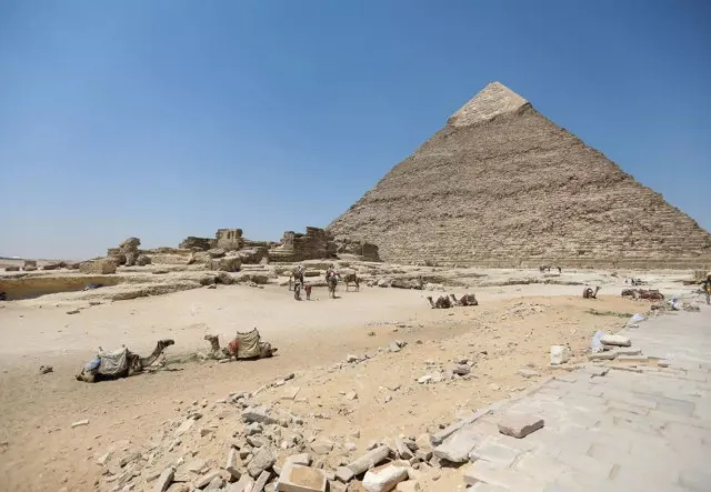 rare aerial footage reveals hidden writing at the top of the great pyramid 7444