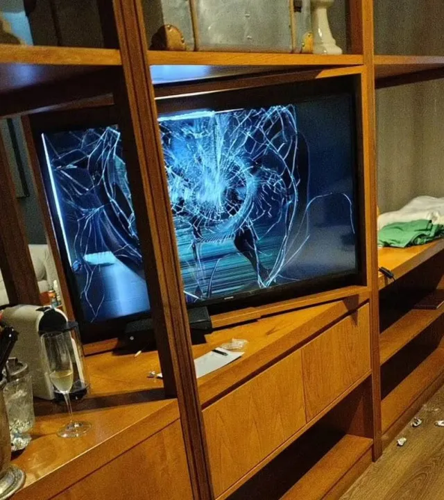 liam payne reportedly unconscious or semi-conscious before falling from t 7570