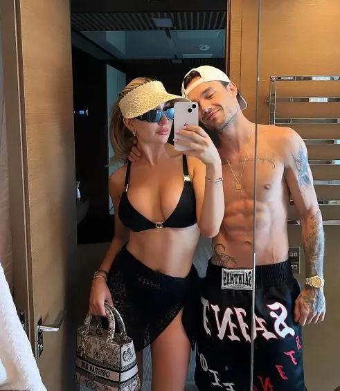 liam paynes girlfriend vows  to love him for the rest of her life after hi 7699