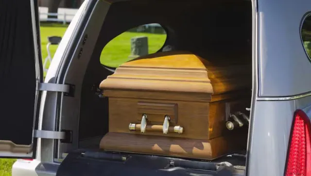 funeral home apologizes after body falls from hearse 7840