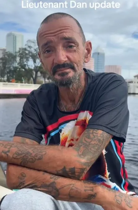lieutenant dan arrested after refusing to leave boat during hurricane 7764
