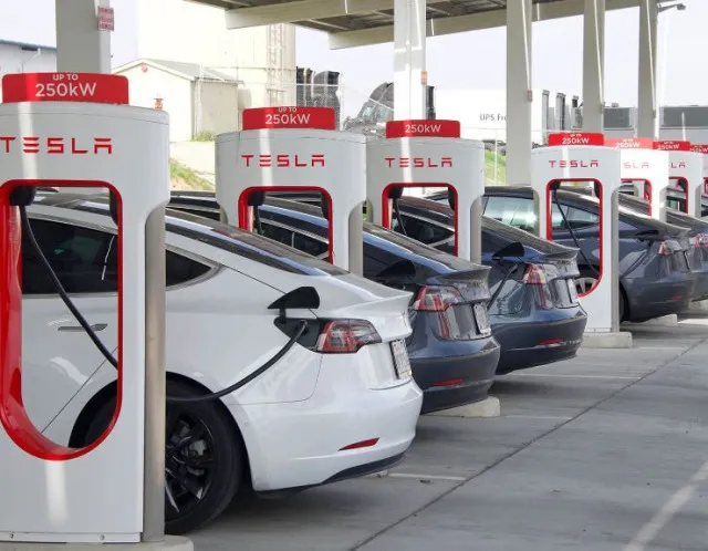 tesla driver reveals surprising electricity bill after one year 7779