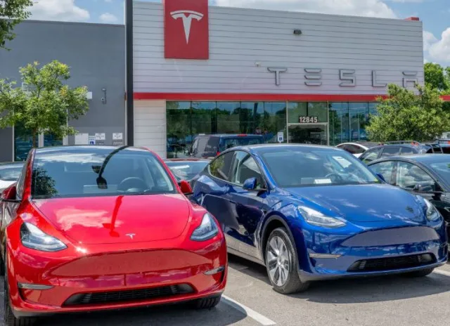 tesla driver reveals surprising electricity bill after one year 7778