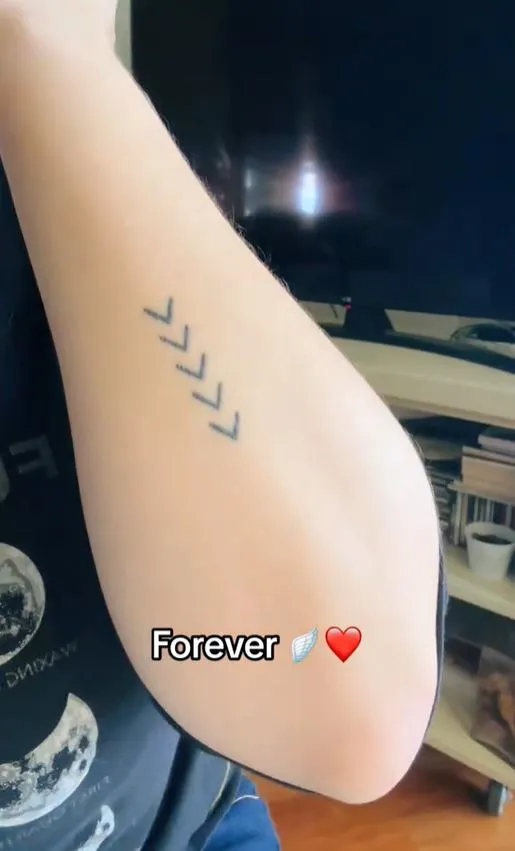 fans honor liam payne with tatto tributes after his tragic death 7861