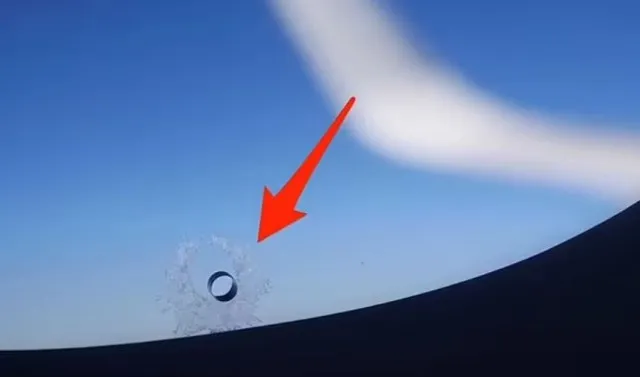 flight attendant explains why plane windows have tiny holes 8020