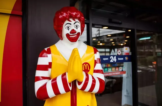 disturbing reason ronald mcdonald disappeared from advertisements 8064