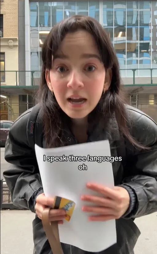 gen z influencer breaks down in tears after struggling to land a job despit 8090