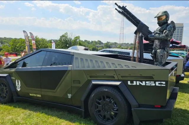 man transforms cybertruck into iconic halo vehicle 8158