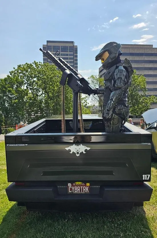 man transforms cybertruck into iconic halo vehicle 8157