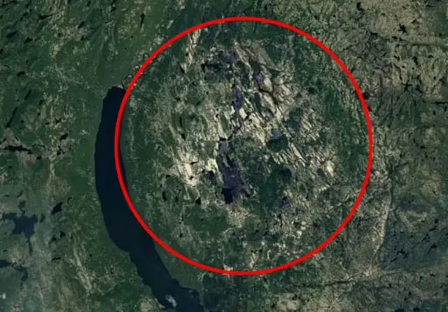 man stunned by eerie suspicious pit discovery on google maps 8424