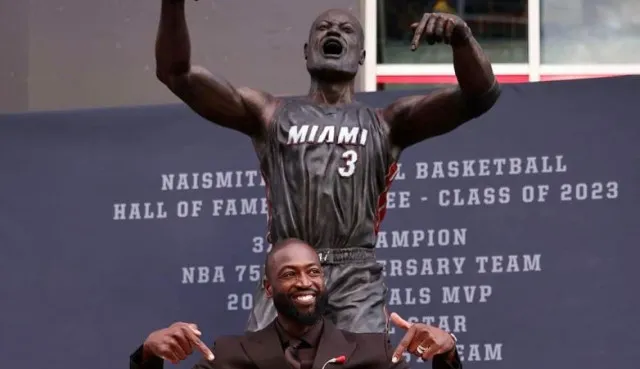sculptor hits back at criticism ofunrecognizable statue of nba legend sta 8524