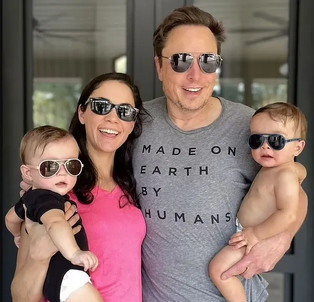 elon musk faces to criticism after buying new estate draws 8583