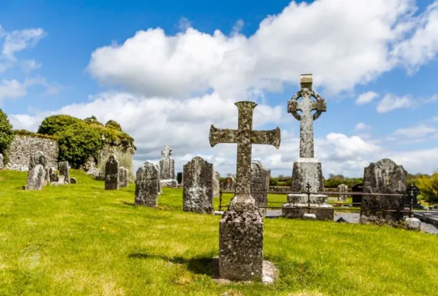 people are just realizing the difference between graveyard and cemetery 8653
