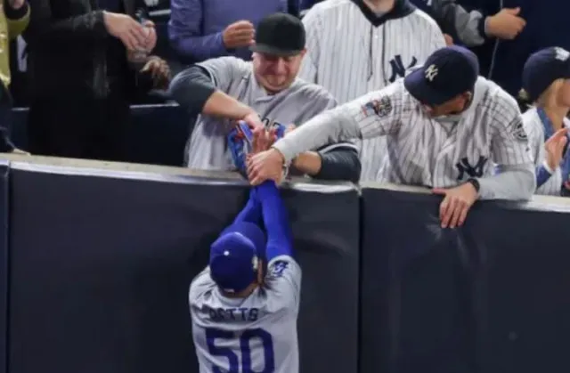 mookie betts breaks slience after a controversial moment during the world s 8731